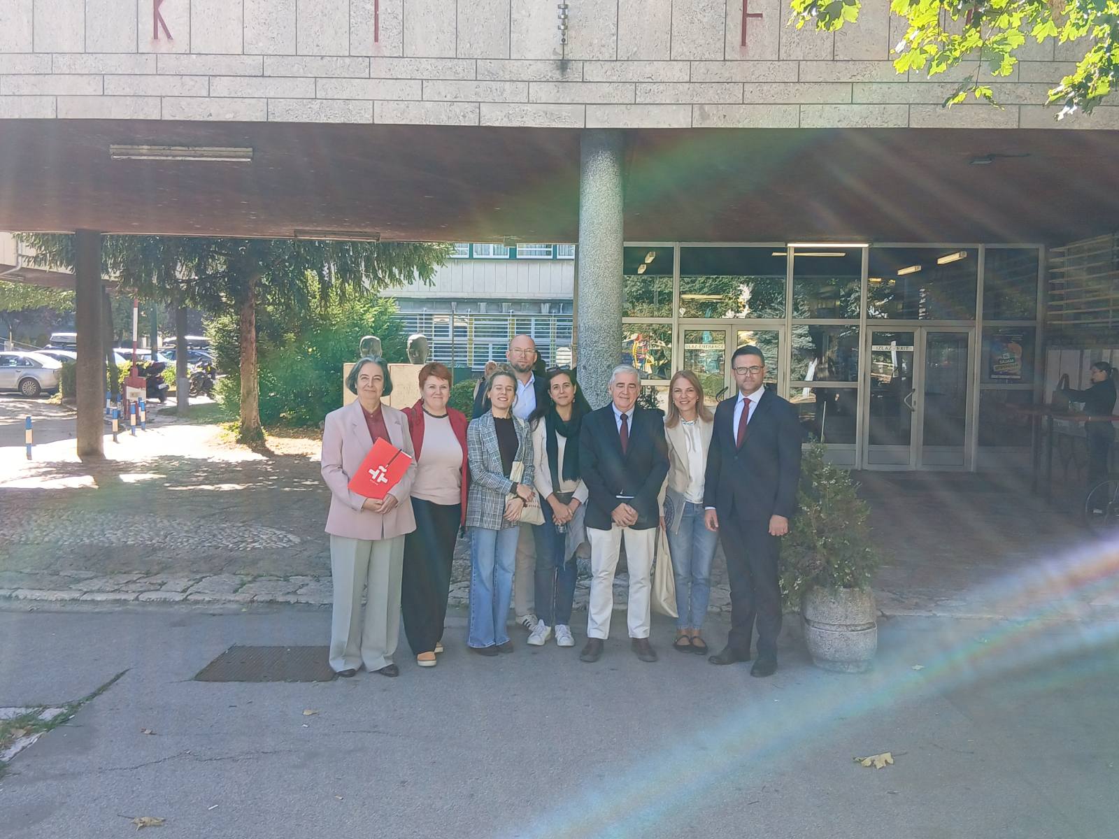Ambasadorica Kraljevine Španije i direktor Instituta Cervantes posjetili Univerzitet u Sarajevu – Filozofski fakultet